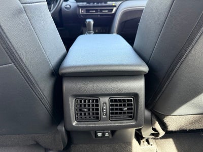 2025 Toyota Camry SE - CLEAN CARFAX / ONE OWNER