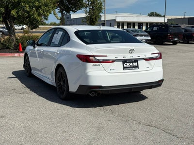 2025 Toyota Camry SE - CLEAN CARFAX / ONE OWNER