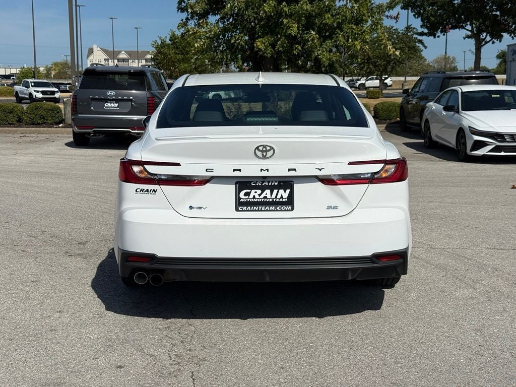 2025 Toyota Camry SE - CLEAN CARFAX / ONE OWNER
