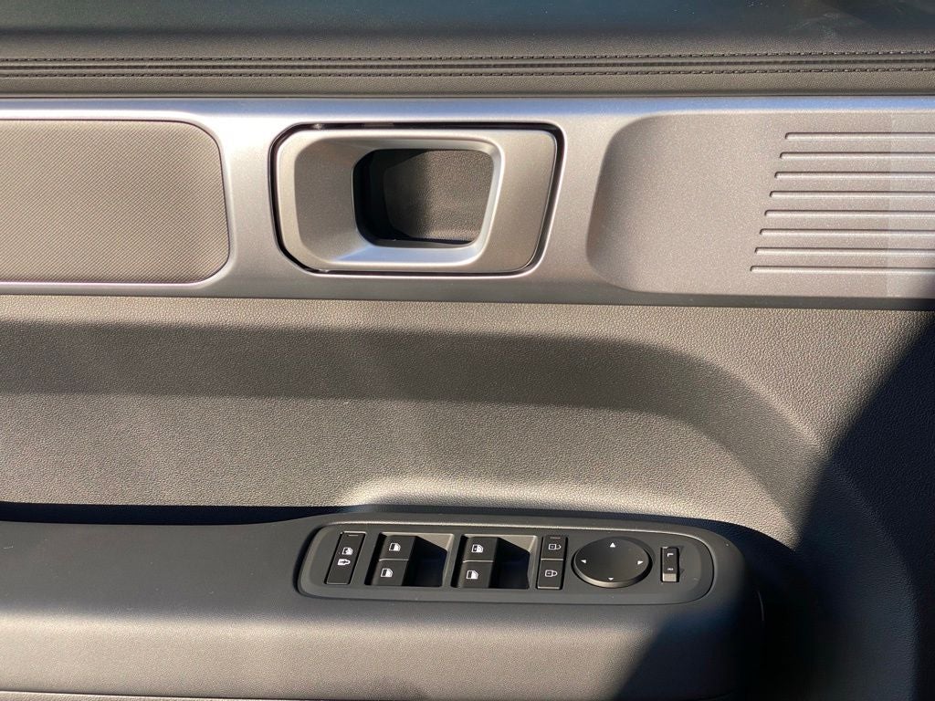 2027 Hyundai Santa Fe SE