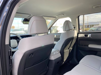 2027 Hyundai Santa Fe SE
