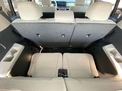 2027 Hyundai Santa Fe SE
