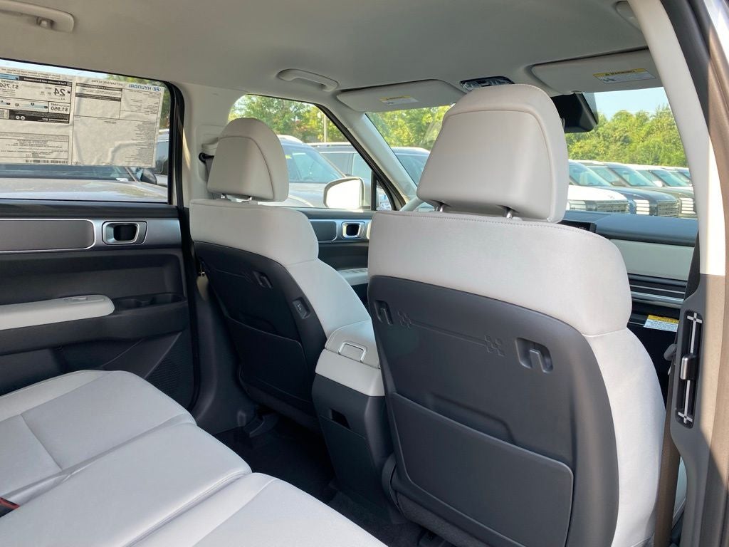 2027 Hyundai Santa Fe SE