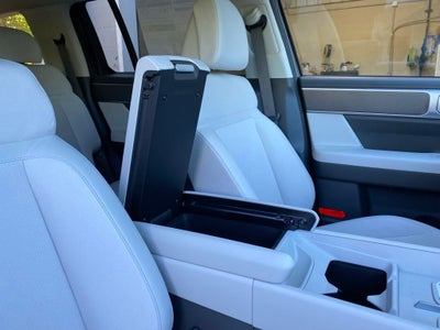 2027 Hyundai Santa Fe SE