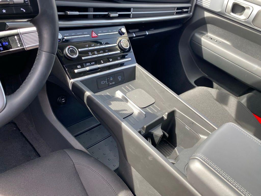 2025 Hyundai Santa Fe SE FWD