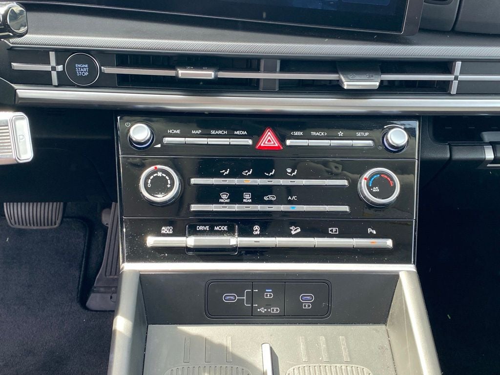 2025 Hyundai Santa Fe SE FWD