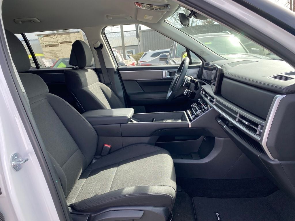 2025 Hyundai Santa Fe SE FWD