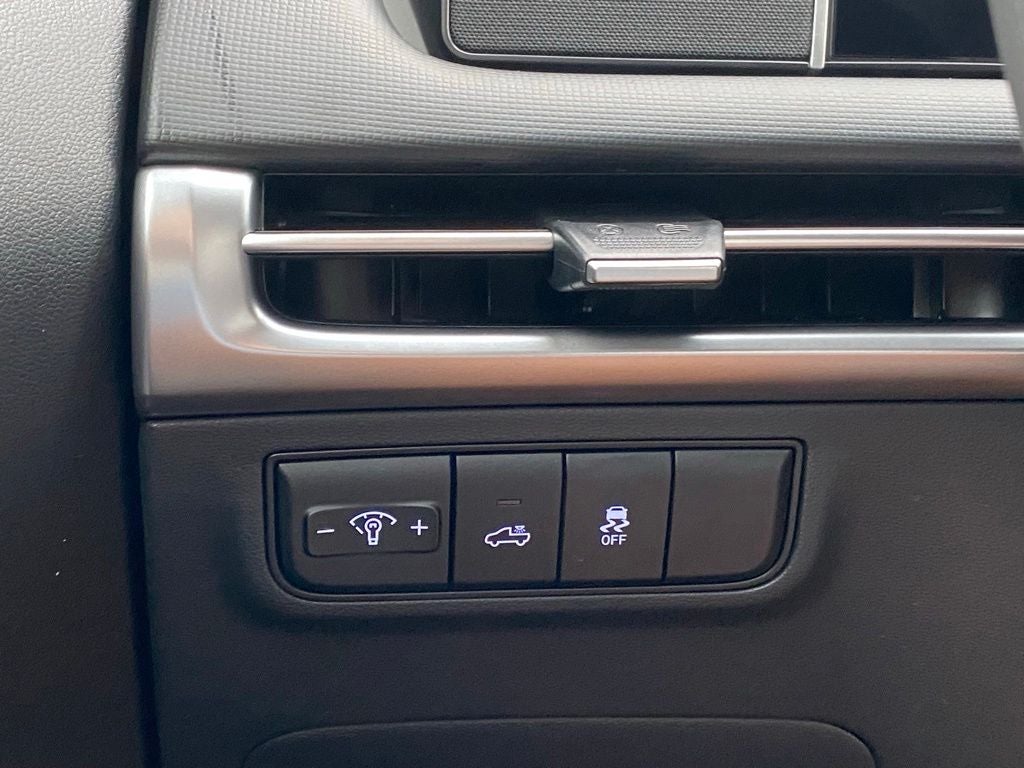 2027 Hyundai Santa Cruz SE