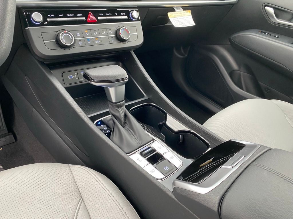 2027 Hyundai Santa Cruz SE