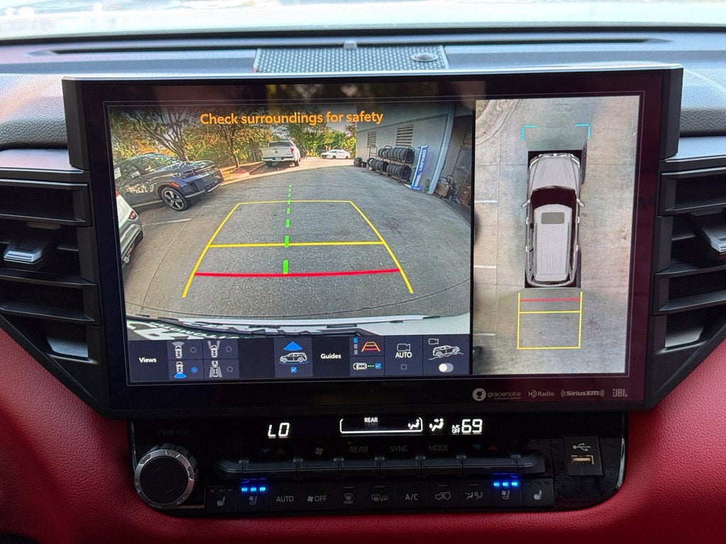 2024 Toyota Sequoia TRD Pro - 4WD / PANORAMIC SUNROOF / CLEAN CARFAX