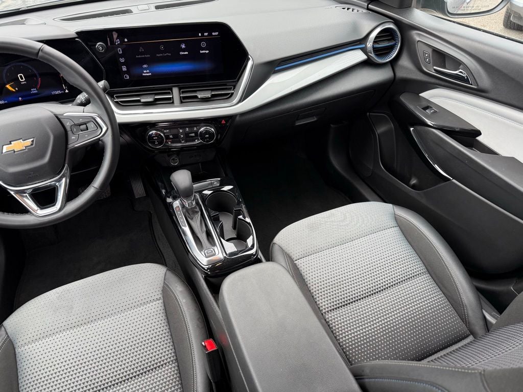 2025 Chevrolet Trax LT CLEAN CARFAX