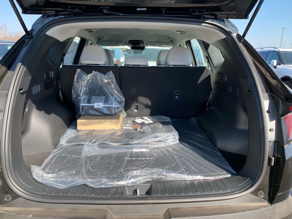 2026 Hyundai Tucson Hybrid Blue SE