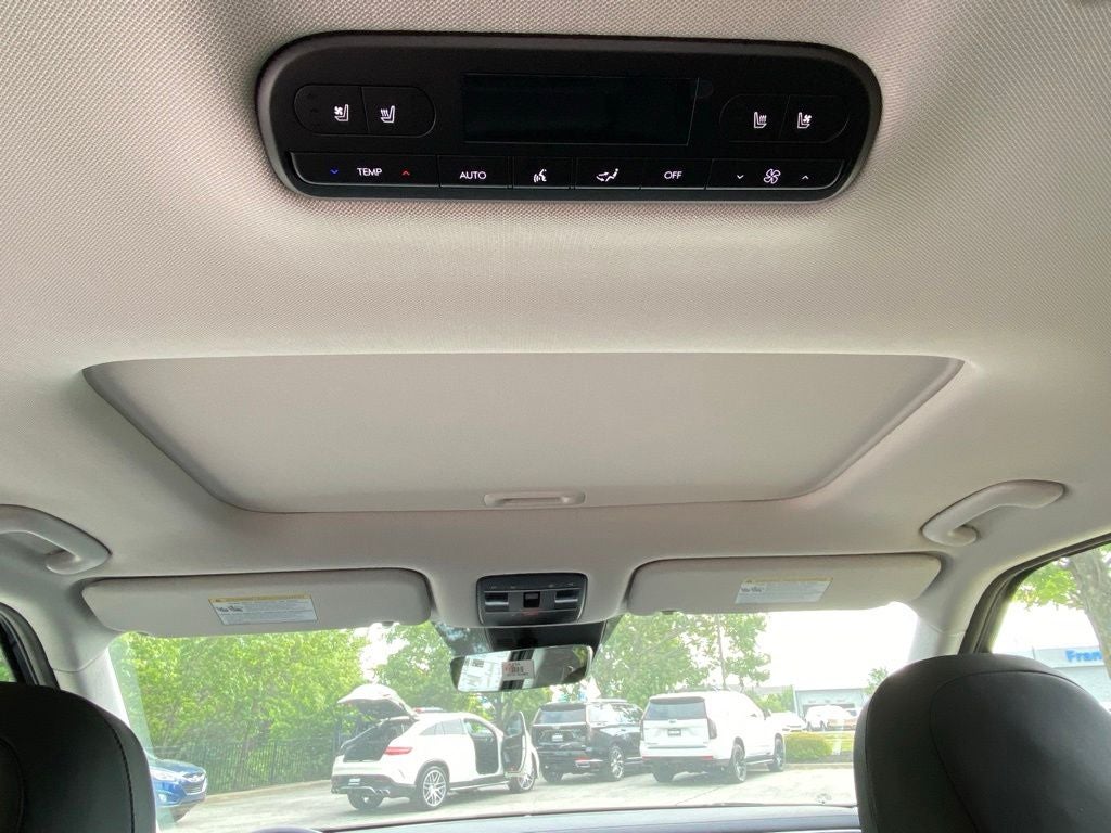2026 Hyundai Palisade Hybrid SEL Premium 8 Passenger