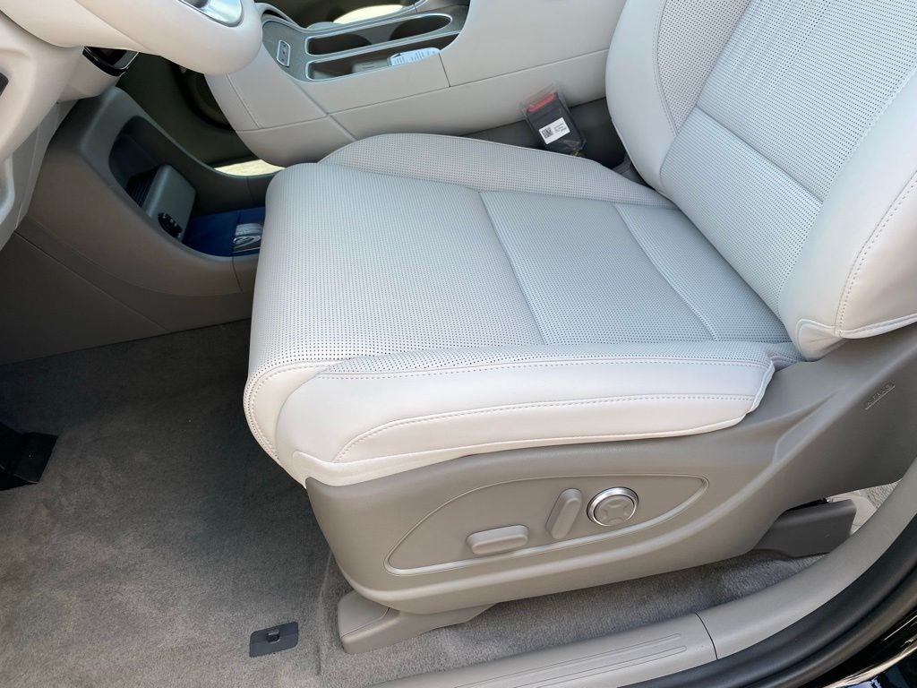 2026 Hyundai Palisade Hybrid SEL Premium 8 Passenger
