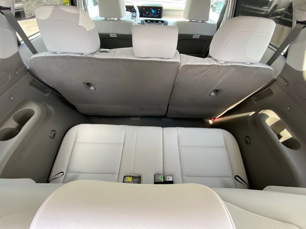2026 Hyundai Palisade Hybrid SEL Premium 8 Passenger