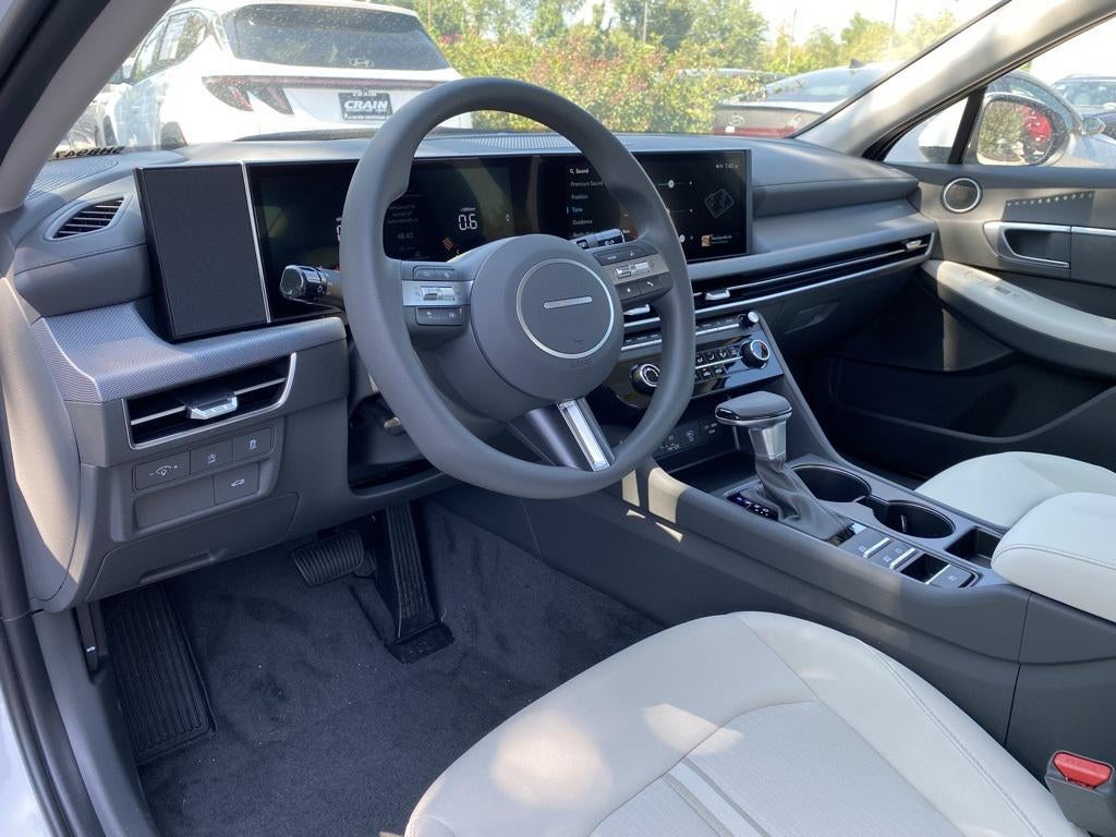 2025 Hyundai Sonata SE