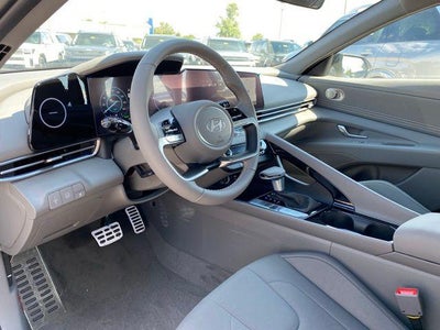 2025 Hyundai Elantra Hybrid SEL Sport