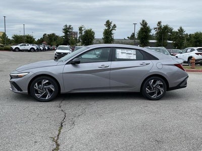 2025 Hyundai Elantra Hybrid SEL Sport