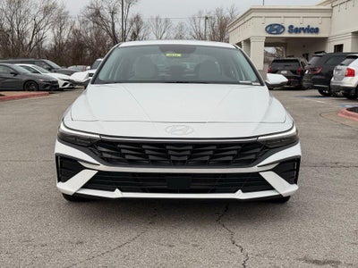 2025 Hyundai Elantra Limited