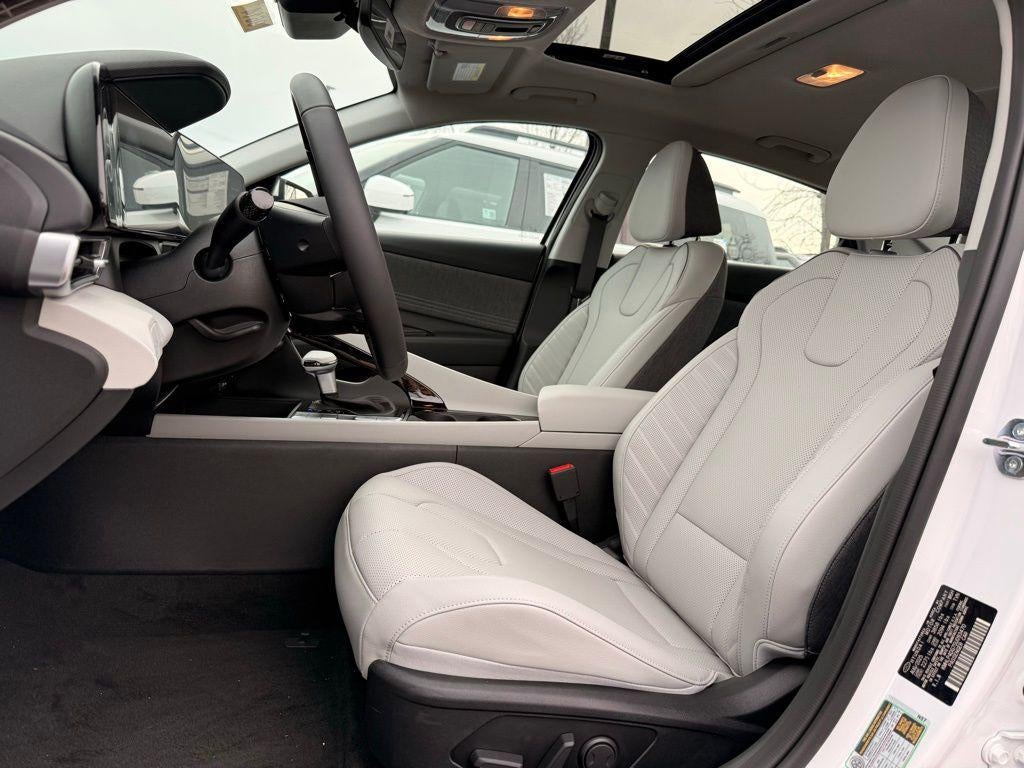 2025 Hyundai Elantra Limited