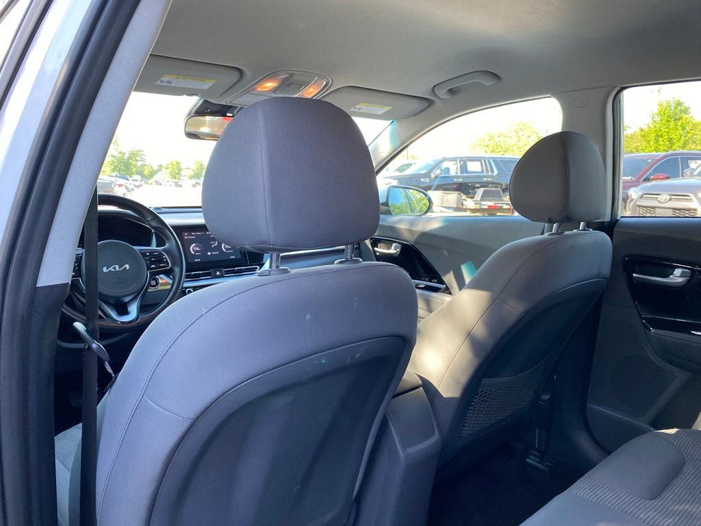 2022 Kia Niro LXS NICE CAR