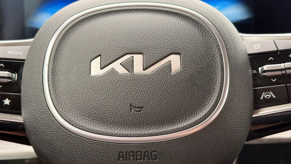 2024 Kia Carnival SX