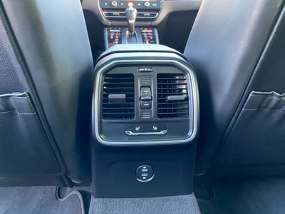 2022 Porsche Macan Base AWD / PANO ROOF / CLEAN CARFAX