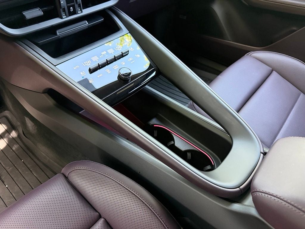 2025 Porsche Macan Electric 4S