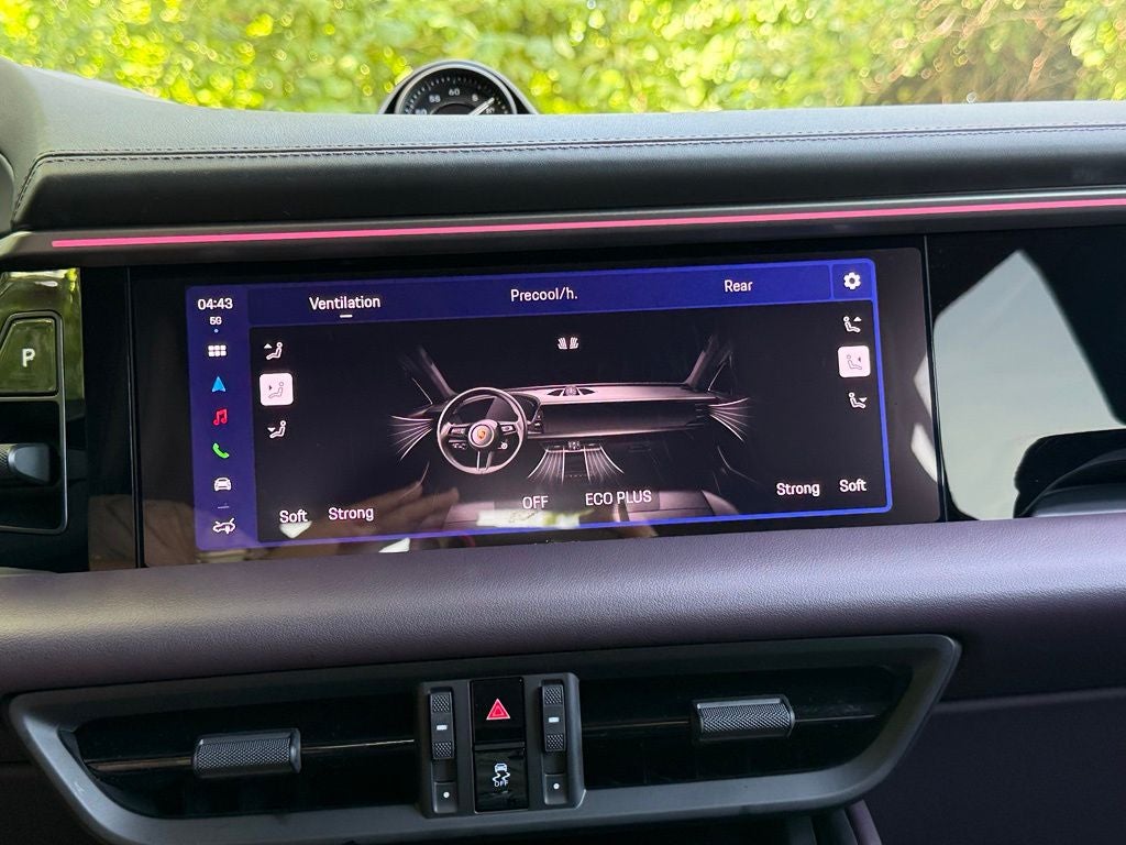 2025 Porsche Macan Electric 4S