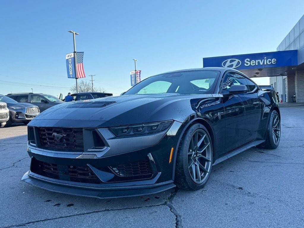2025 Ford Mustang Dark Horse handling package,appearance pack,recaro seats