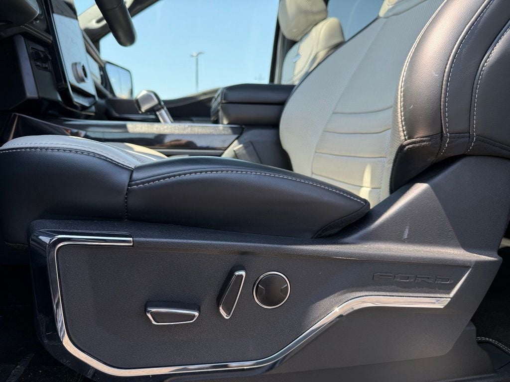 2023 Ford F-150 Lightning Platinum