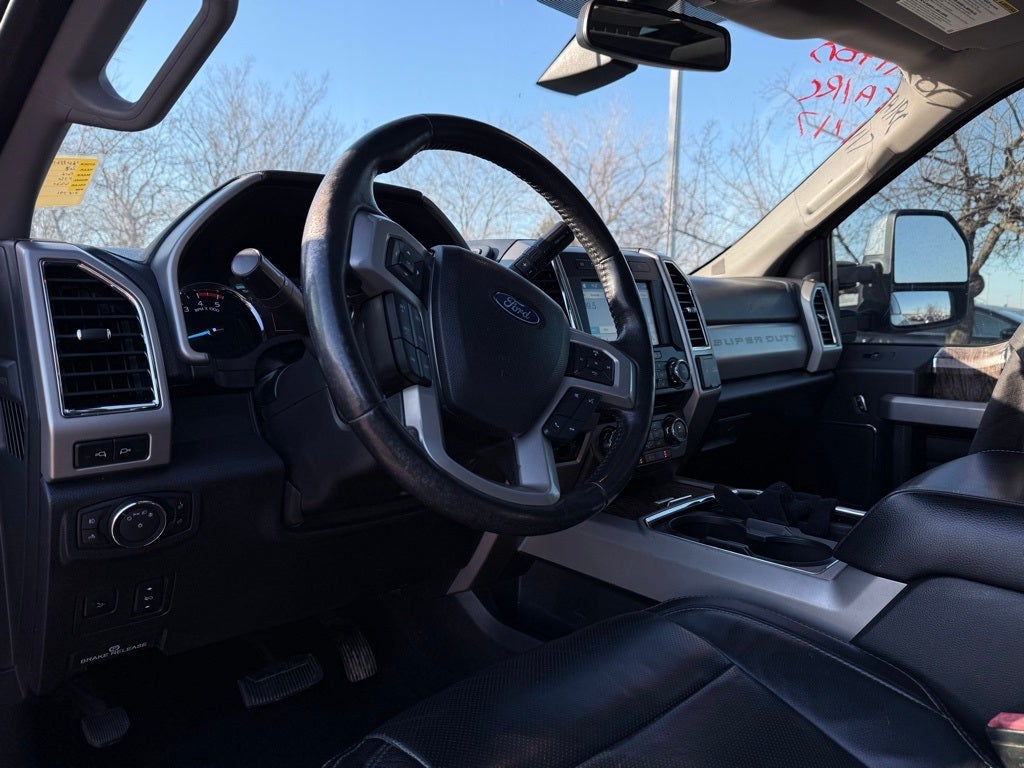 2018 Ford F-350SD Lariat Hard loaded!! DELETED