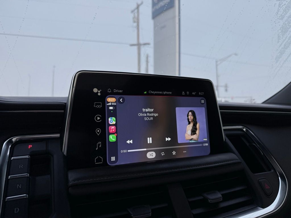 2022 GMC Yukon SLT moon roof/capt seats