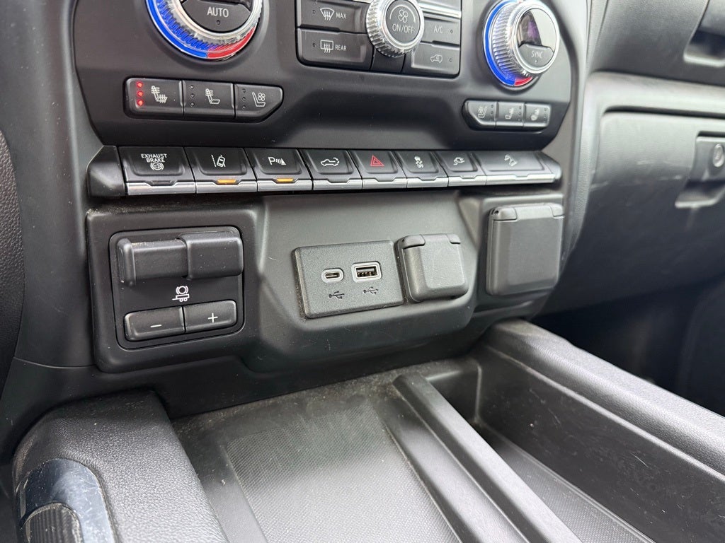 2020 GMC Sierra 2500HD AT4 premium package/techpack/huge front bumper