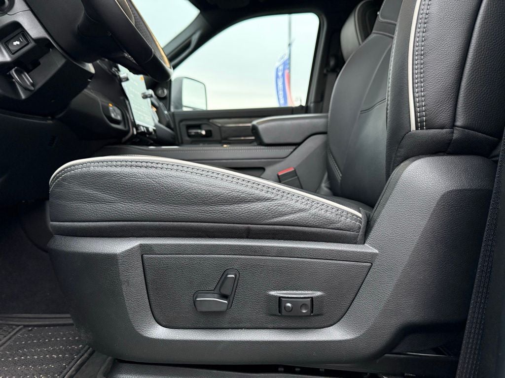 2026 RAM 3500 Limited LIFT,TIRES,RIMS,TINT