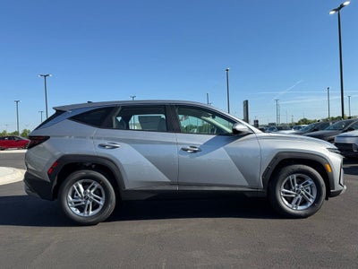 2026 Hyundai Tucson SE FWD