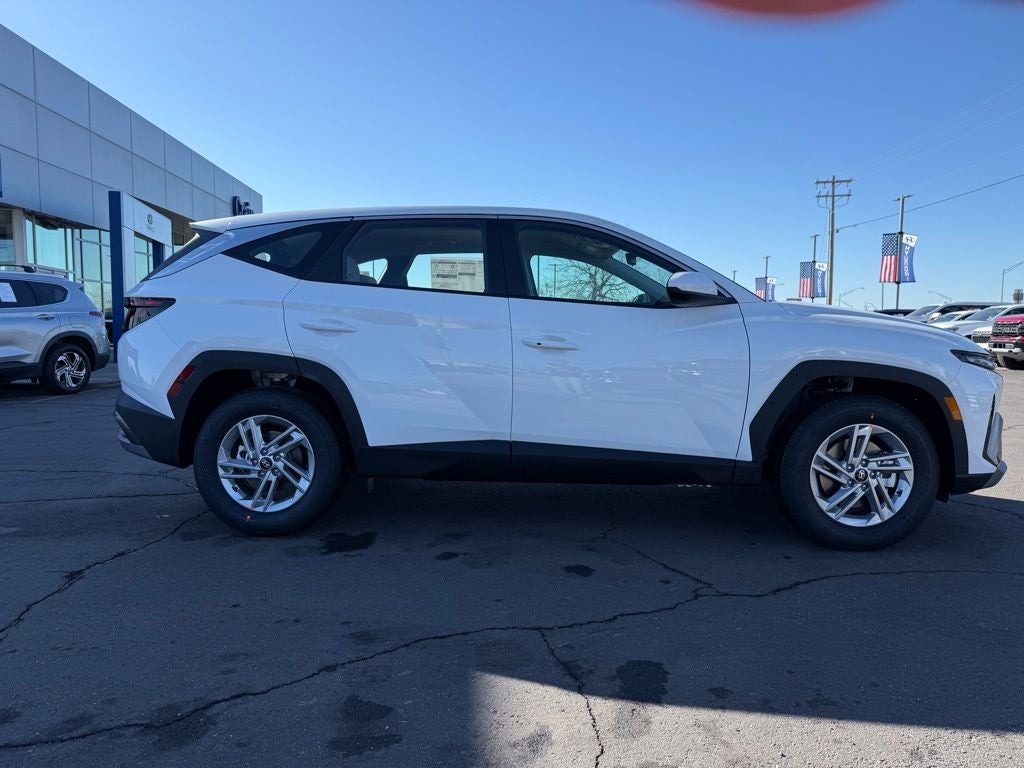 2026 Hyundai Tucson SE FWD