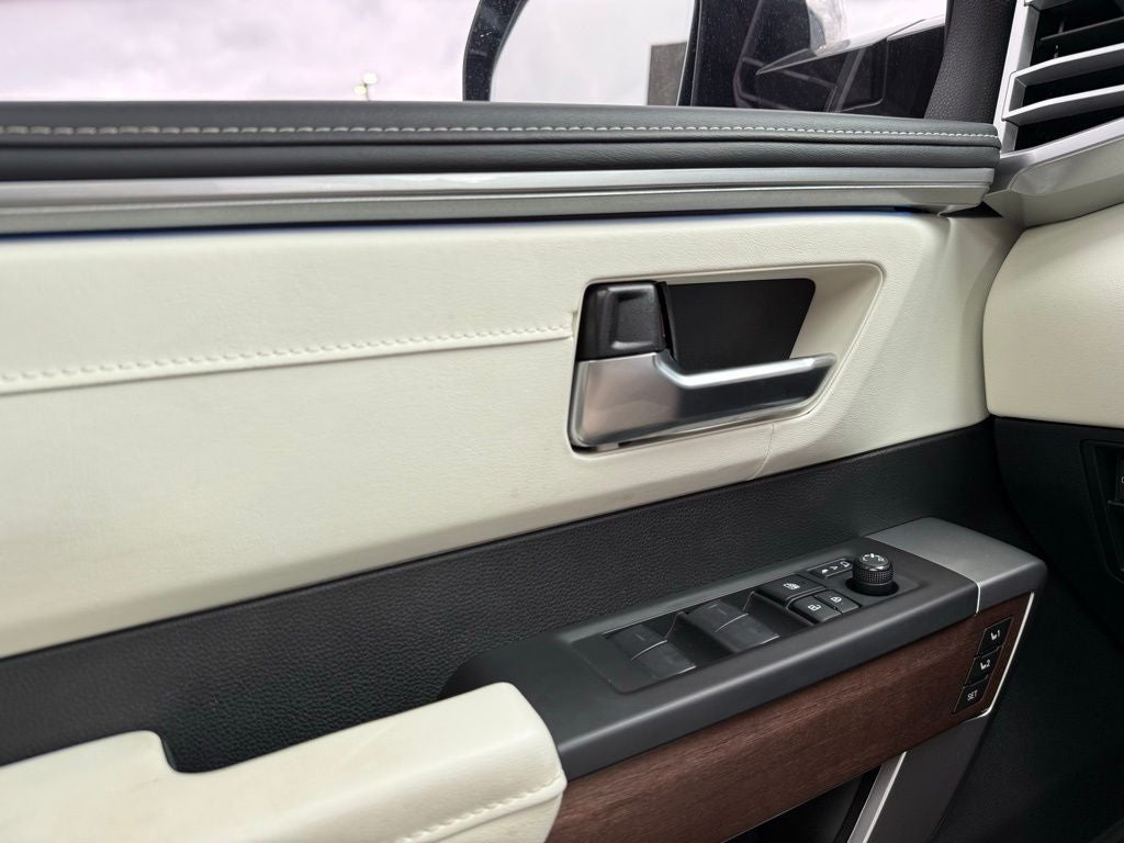 2024 Toyota Sequoia Capstone