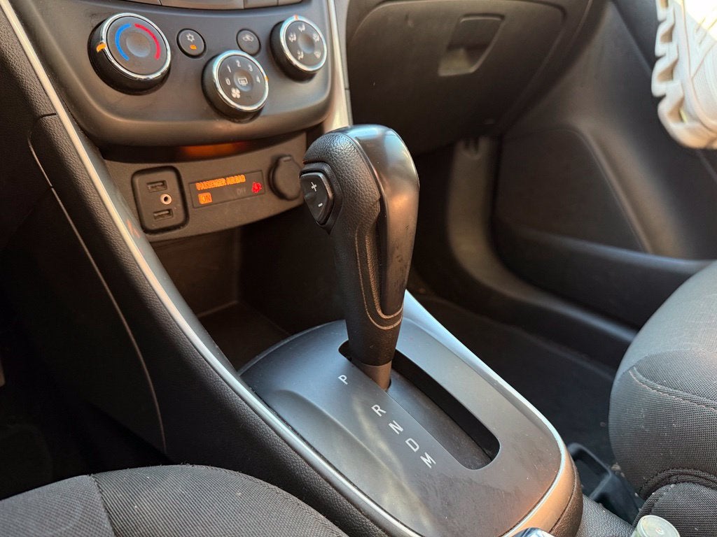 2021 Chevrolet Trax LS - Photo 19