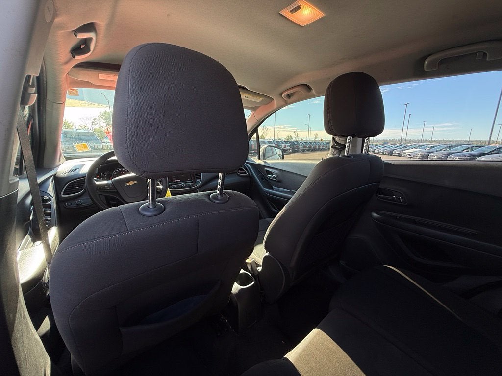 2021 Chevrolet Trax LS - Photo 25