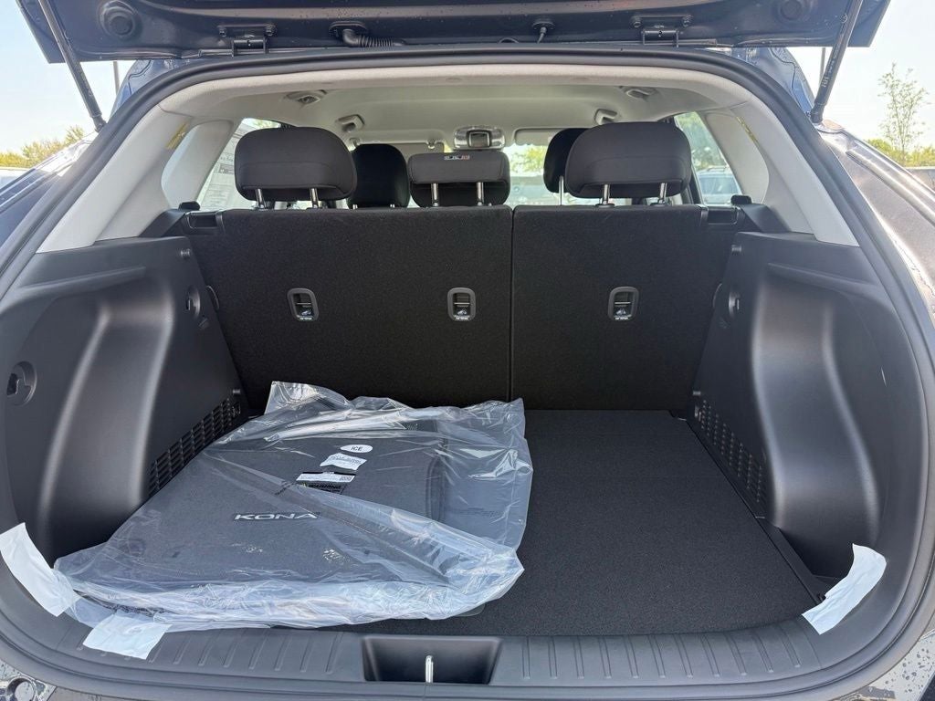 2027 Hyundai Kona SE