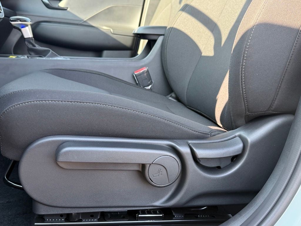 2027 Hyundai Kona SE FWD
