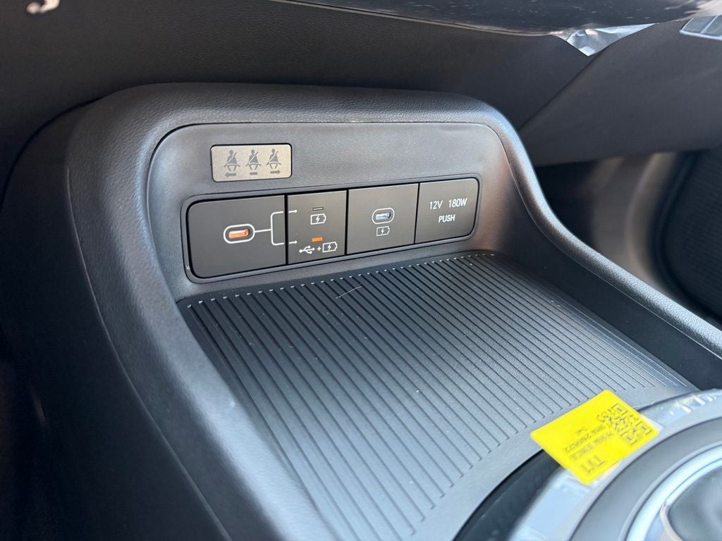 2027 Hyundai Kona SE FWD