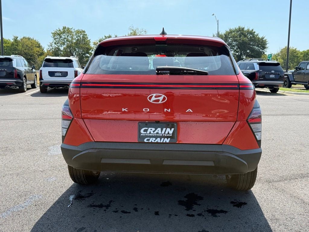 2027 Hyundai Kona SE FWD