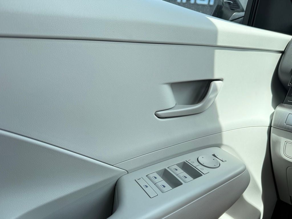 2025 Hyundai Kona SEL FWD