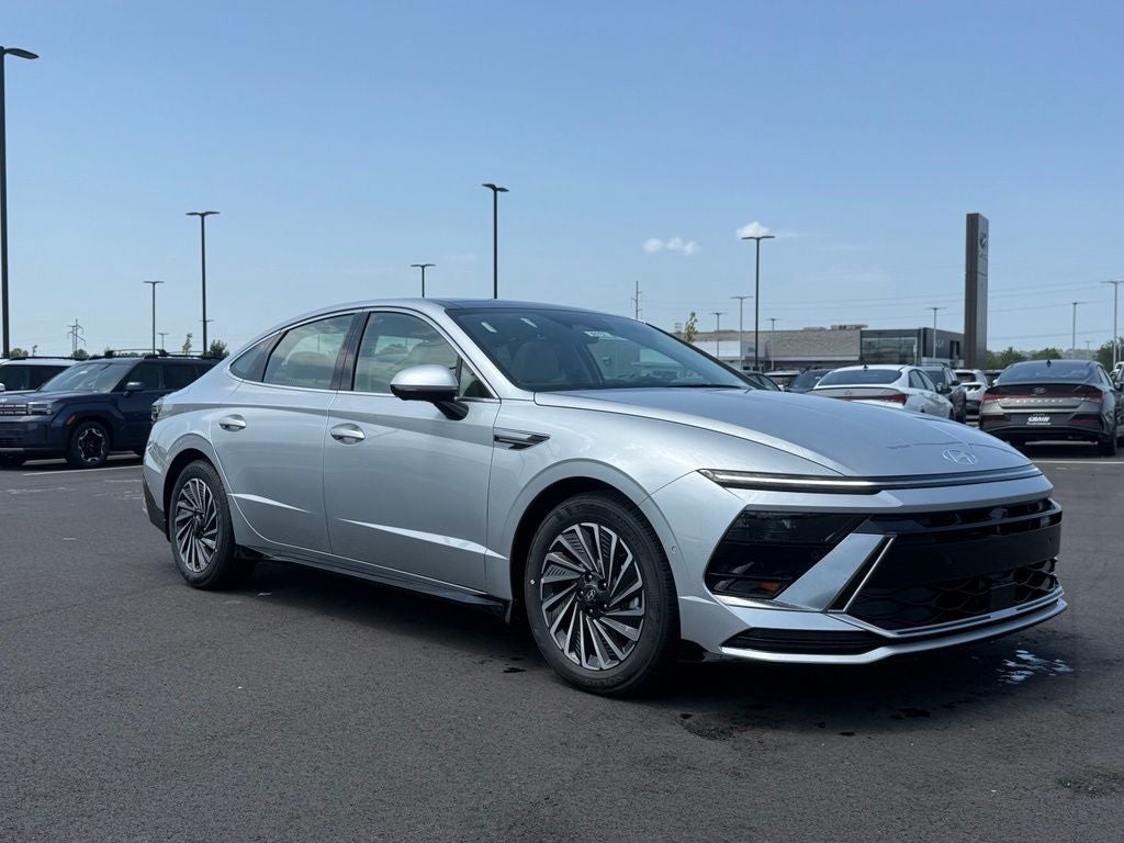 2026 Hyundai Sonata Hybrid Limited