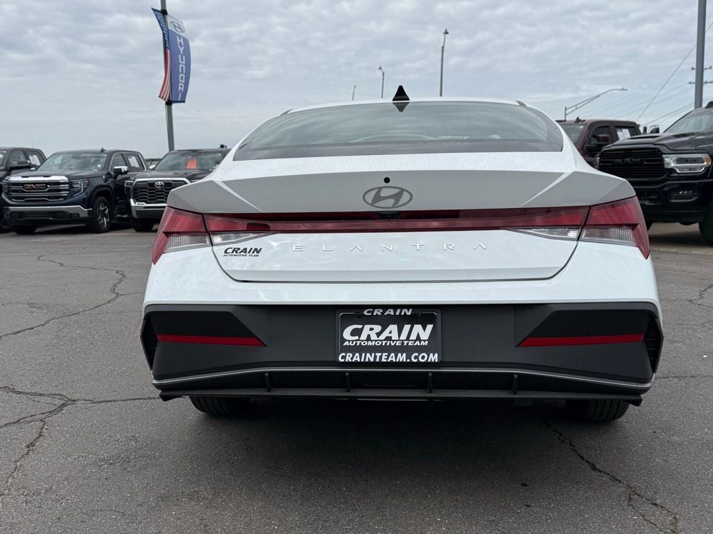 2026 Hyundai Elantra SE