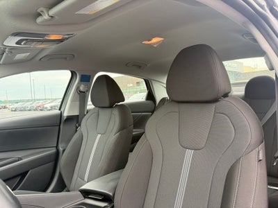 2026 Hyundai Elantra SE