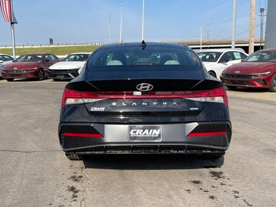 2025 Hyundai Elantra Hybrid Limited