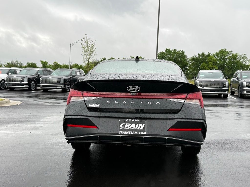 2026 Hyundai Elantra SEL Sport Premium